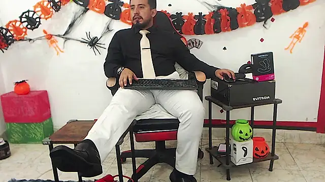 دردشة KalethBigDick الجنسية المباشرة