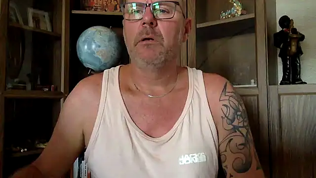 Živý XXX chat JohnDutchDaddy
