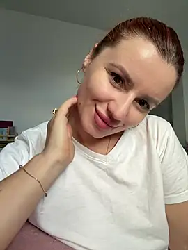 Chatroom XXX en direct de MayaMR