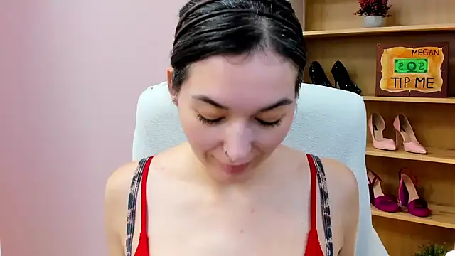 Chat +18 de Meagn_Extasy ao vivo
