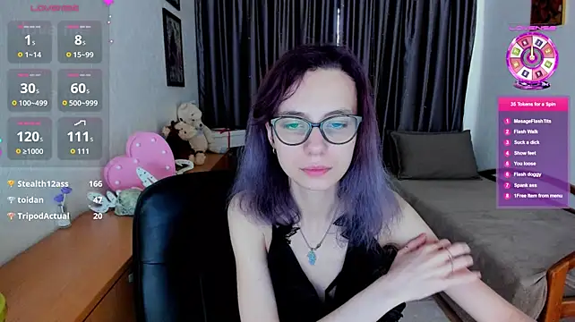 MiniLysii live XXX chat
