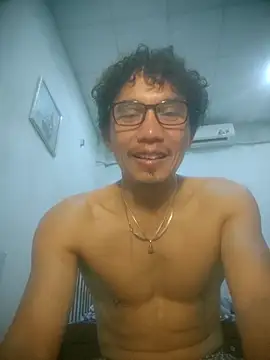 traiwe06 Chat XXX live