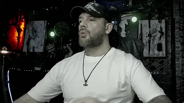 Онлайн чат XXX LexHardy