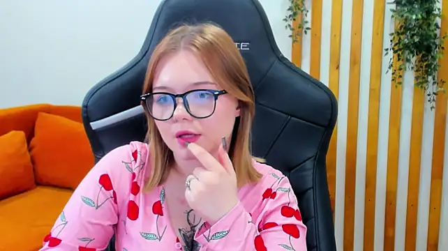 ElinaVale Obrolan Langsung XXX