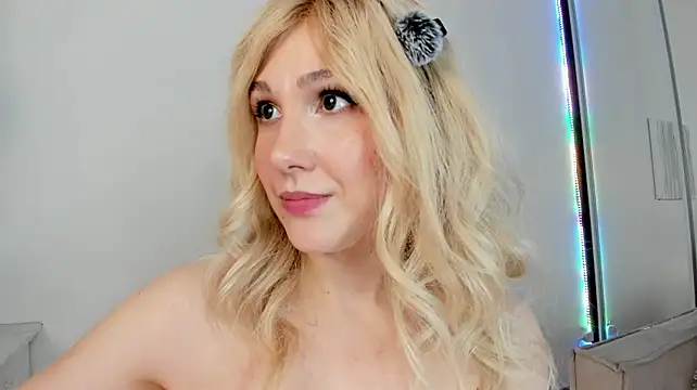 دردشة CarolMay الجنسية المباشرة