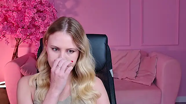 LanaWey Chat XXX live