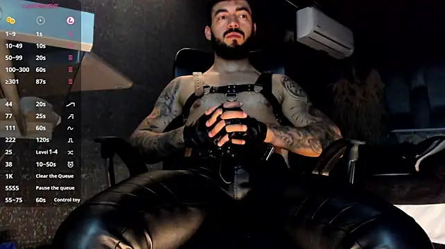 MarkWalker__n Live XXX chat