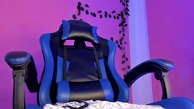 CLAIRE_EMPIRE's Live XXX Chat