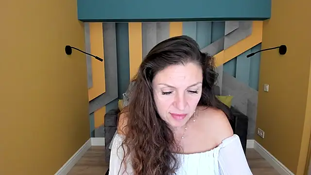 EllaLong Adlı Modelin Canlı XXX Sohbeti