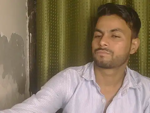 Stubborndesiboy live XXX chat