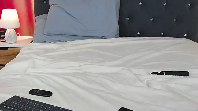 VikkyVonn Live XXX Chat