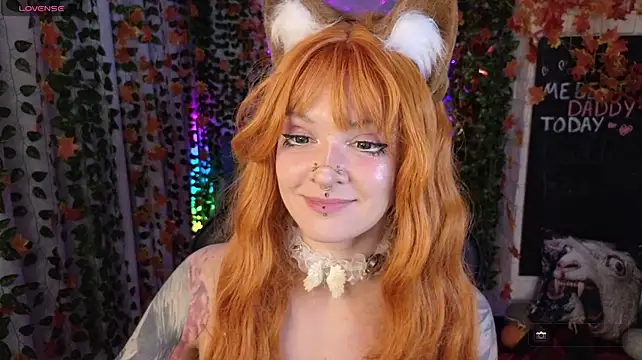 Chatroom XXX en direct de Mee-Meow