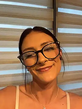 JadeVesper Chat XXX in diretta