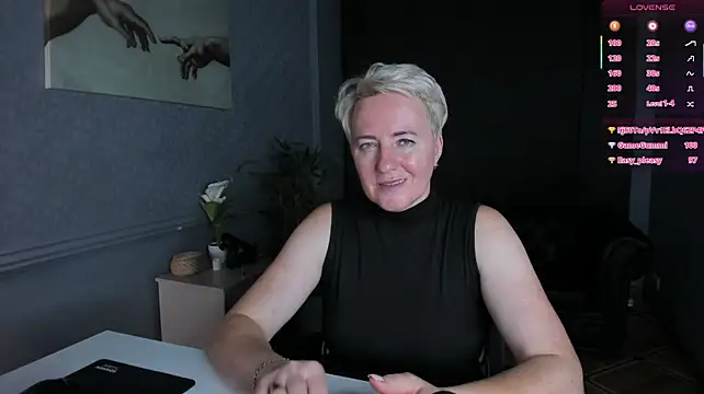 XXX chat uživo modela Nika_Smit