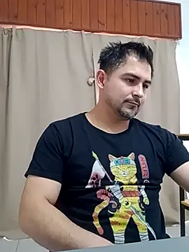 Bradd_32 라이브 XXX 채팅