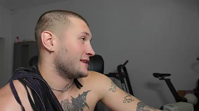 Igor_Wilde live XXX chat