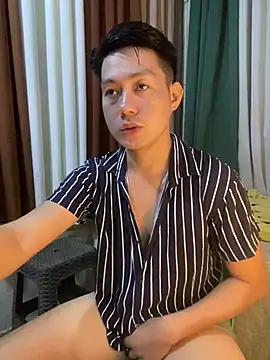 xshyboyx – Naživo XXX chat