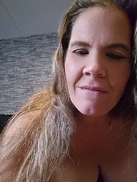 JoyceAndFriends Chat XXX live