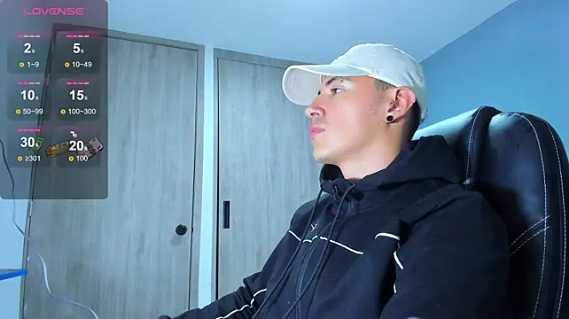 LOBO_ALPHA 现场XXX聊天