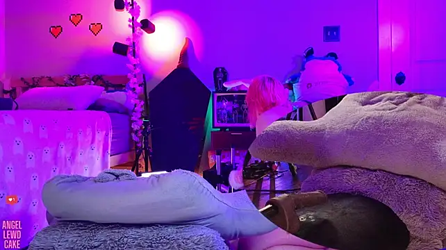 Angel-Lewd-Cake Chat XXX live