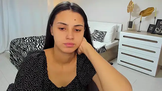 Czat XXX na żywo – Jasmine_Stewart