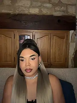 biancaAngel Adlı Modelin Canlı XXX Sohbeti