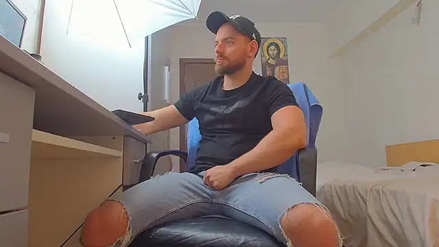 Ryanstone_ live XXX chat