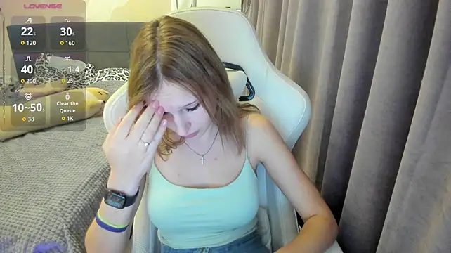 EvelinaLuu Chat XXX in diretta