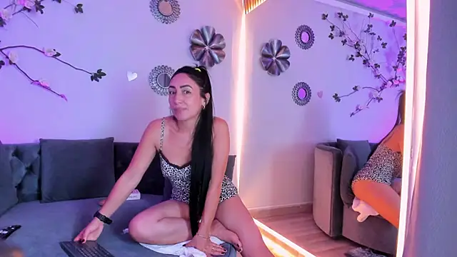 Mia_Davis__ 即時 XXX 聊天