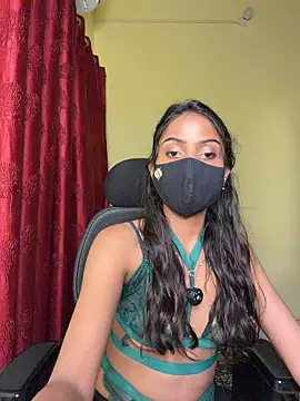 Riya_R24's Live XXX Chat