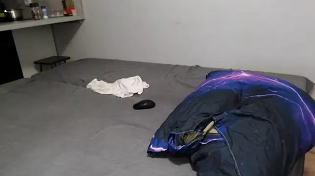 Student_Oliver – Live XXX-chat