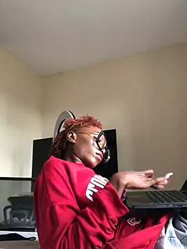 Chatroom XXX en direct de Kaylee_eee
