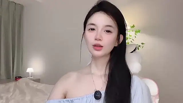 Annie-3's Live XXX Chat