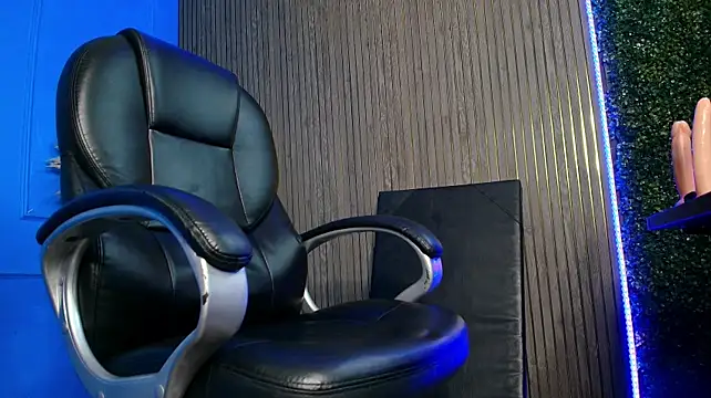 NEOSLY_7 – Naživo XXX chat