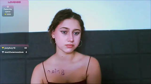 ariana_morty Chat XXX in diretta