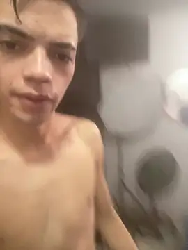 Chatroom XXX en direct de Latinos_2001
