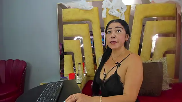 VikyThomsonn's Live XXX Chat