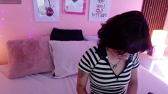 miila_stone Adlı Modelin Canlı XXX Sohbeti