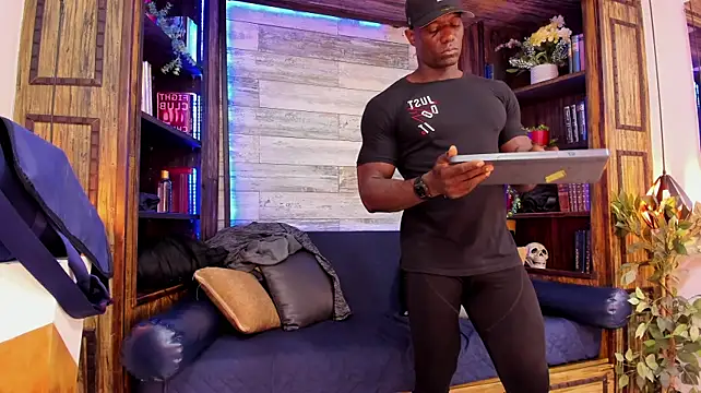 צ'אט XXX בשידור חי של MarcusBlack_