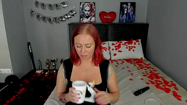 MuscleXXXBarbie Chat XXX live