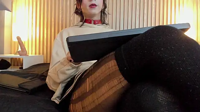 Chat +18 de vicky_fant4sy ao vivo