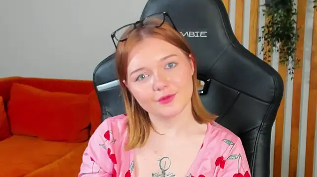 ElinaVale Chat XXX live