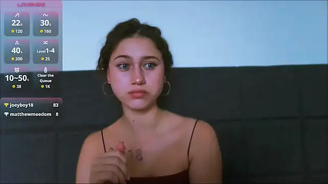 ariana_morty Chat XXX live