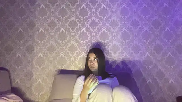 Nolli_Heily Chat XXX live