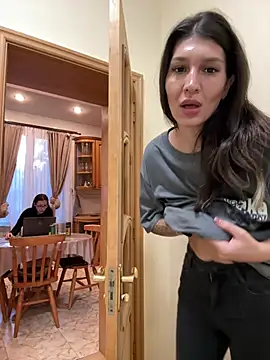 RussianGirls_ লাইভ XXX চ্যাট