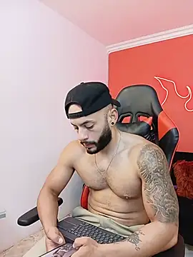 Mike_savage3 Chat XXX in diretta