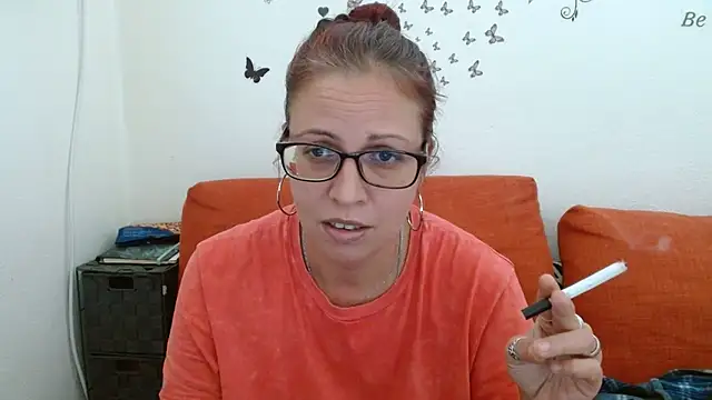 LadyHellene Chat XXX live