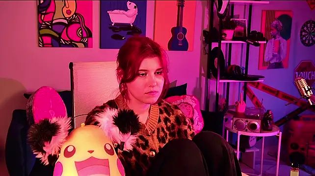 JulliaMoore Chat XXX live