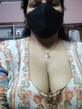 EZMA_7 Adlı Modelin Canlı XXX Sohbeti