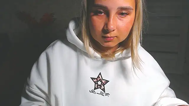 Chat +18 de DolphinDreams ao vivo